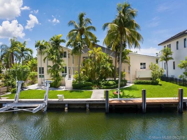 Sunrise Harbour, 6860 Sunrise Ct, Coral Gables, Florida 33133, image 2