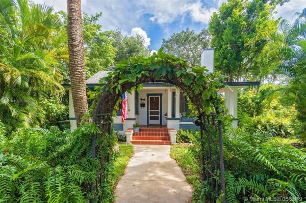 Griffing Biscayne Park Estates, 725 NE 121st St, North Miami, Florida 33161, image 2