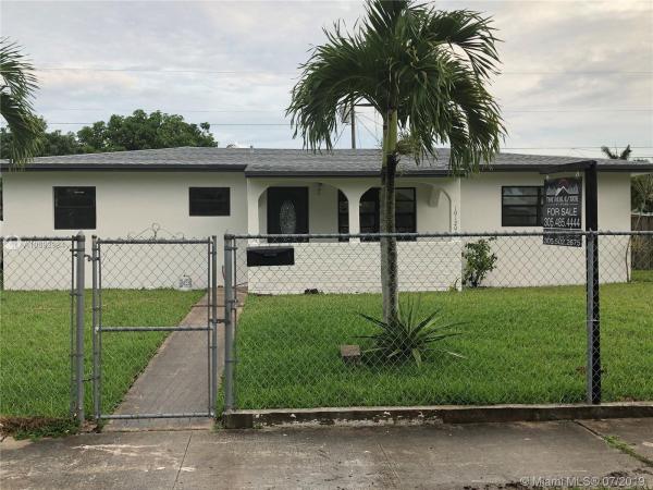 South Coral Homes, 10120 Dominican Dr, Cutler Bay, Florida 33189, image 2