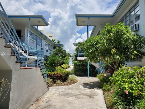 The Esquire House, 4720 Pine Tree Dr #6, Miami Beach, Florida 33140, image 2