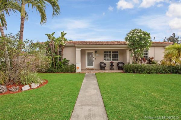 Reid Manor, 5130 SW 69th Ave, Glenvar Heights, Florida 33155, image 2