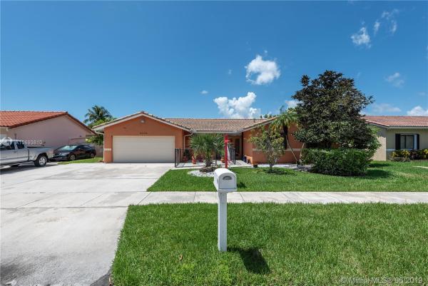 Peacock Place, 9958 SW 153rd St, Palmetto Estates, Florida 33157, image 2