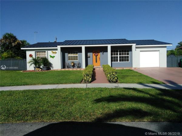Westbrooke Gardens, 2032 SW 98th Pl, University Park, Florida 33165, image 2