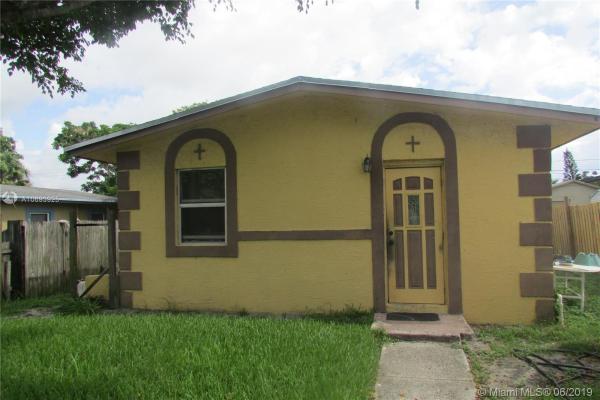 Cherry Hills, 525 NW 10th Ave, Boynton Beach, Florida 33435, image 2