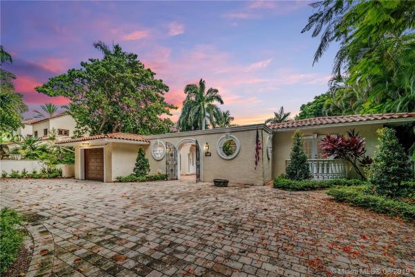 Coral Gables Residential, 931 Almeria Ave, Coral Gables, Florida 33134, image 2