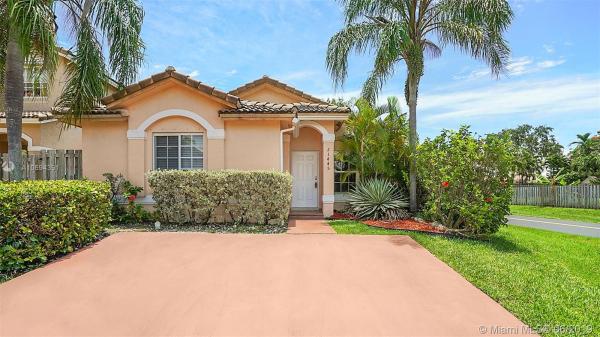 Windy Pointe, 21445 SW 88th Pl, Cutler Bay, Florida 33189, image 2