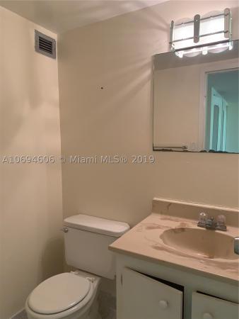 Plaza Of The Americas, 17011 N Bay Rd #302, Sunny Isles Beach, Florida 33160, image 3