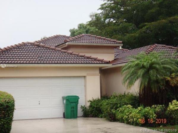 Poinciana At Sunset Lakes, 16231 SW 81st St, Kendall, Florida 33193, image 2