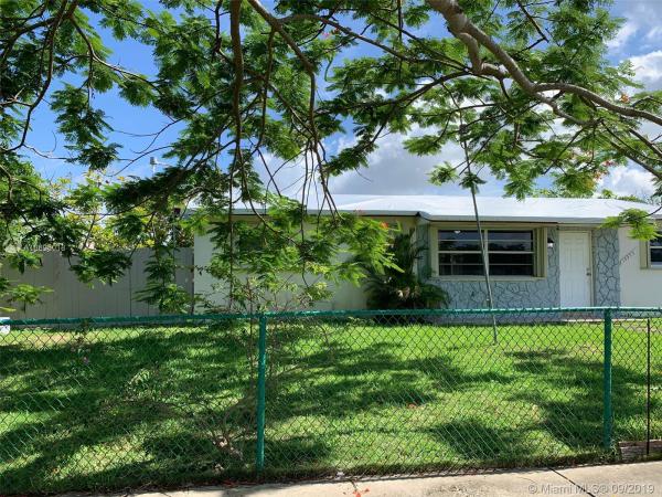 Leisure Heights, 14955 SW 298th Ter, Leisure City, Florida 33033, image 2