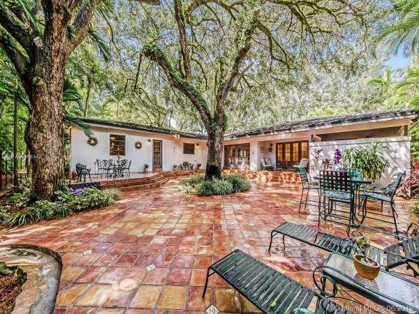 Riviera, 1461 Mantua Ave, Coral Gables, Florida 33146, image 2