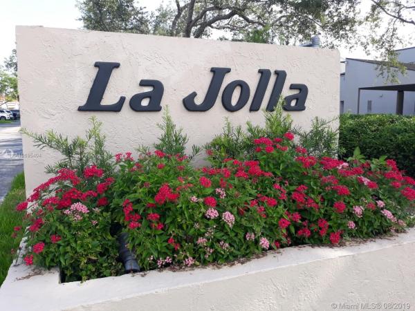 Townhomes Of La Jolla, 9029 SW 113th Place Cir W 0, Kendall, Florida 33176, image 2