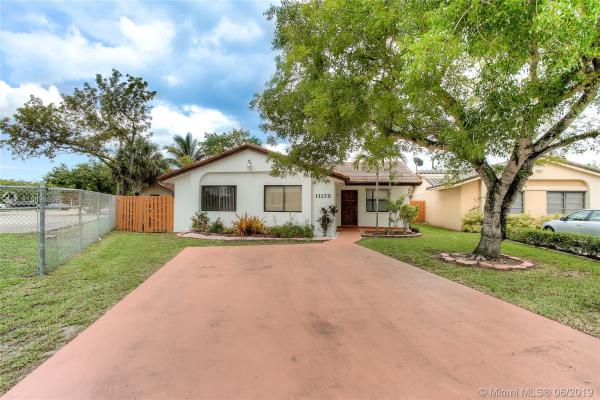 Chestnut Woods, 11178 SW 74th Ter, Kendall, Florida 33173, image 2