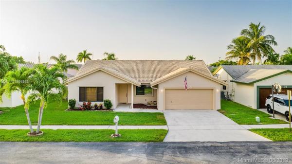 Parkwood Isle, 10111 SW 16th Ct, Davie, Florida 33324, image 2