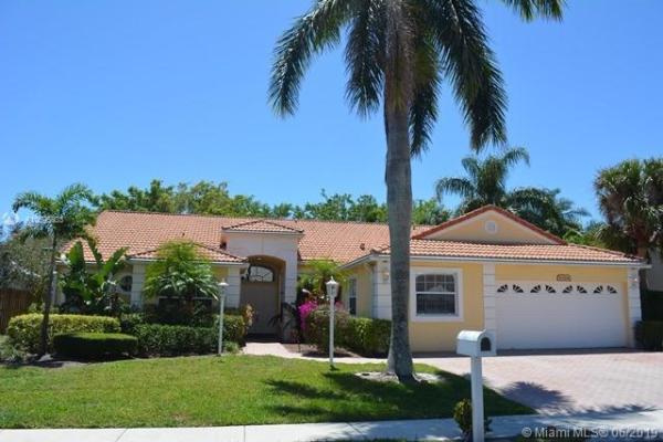Siena Oaks, 10264 Allamanda Cir, Palm Beach Gardens, Florida 33410, image 2