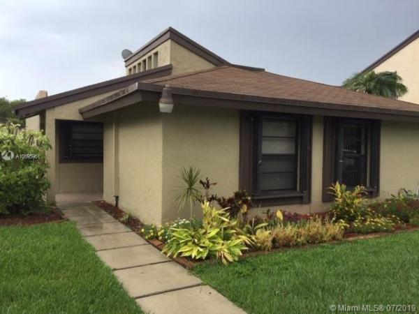 Briar Lake, 9138 SW 129th Ln, Kendall, Florida 33176, image 2