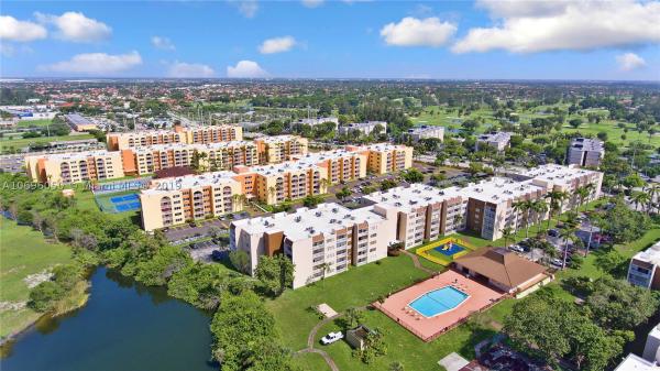 Coral Gate East, 6960 Miami Garden Dr #2-231, Country Club, Florida 33015, image 2