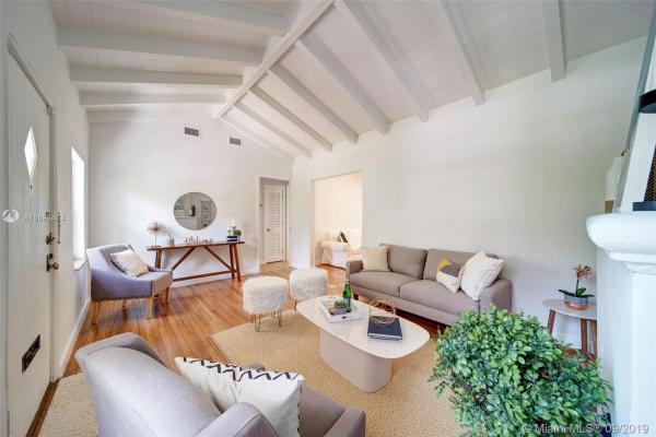 Isle Of Normandy Trouville, 1630 Biarritz Dr, Miami Beach, Florida 33141, image 2