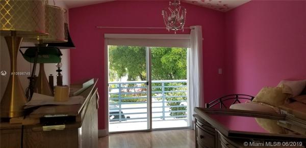 San Simeon, 210 NE 212th St, Ives Estates, Florida 33179, image 2