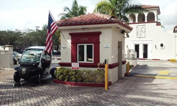Villas Of Pinecrest, 8650 SW 67th Ave #1017, Pinecrest, Florida 33156, image 2