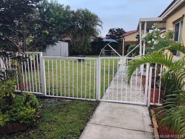 Weitzer Serena Lakes West, 17417 SW 143rd Pl, Richmond West, Florida 33177, image 2