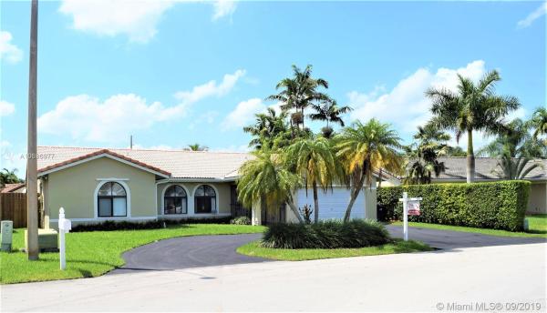 River Bend, 14620 SW 150th St, Country Walk, Florida 33186, image 2