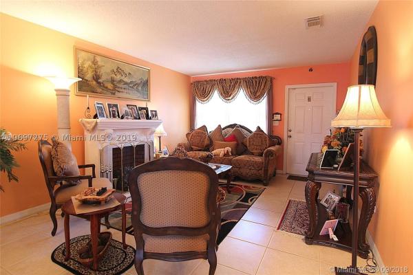 15831 SW 68th Ter #15831, Kendale Lakes, Florida 33193, image 2