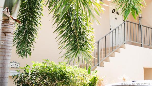 Camino Circle, 7954 Camino Cir #D-5, Glenvar Heights, Florida 33143, image 2