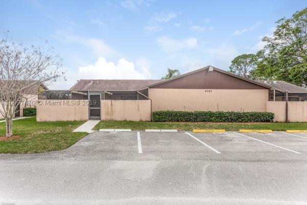 Lake Pine Estates, 4757 Sunny Palm Cir #D, West Palm Beach, Florida 33415, image 1