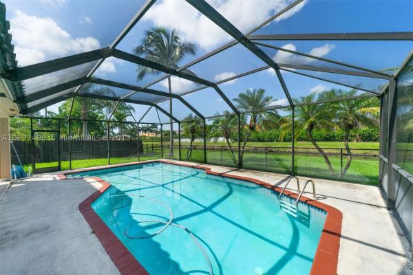 Be-Car, 16040 SW 89th Ave Rd, Palmetto Bay, Florida 33157, image 2