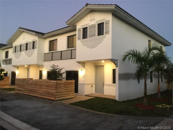 Tropical Breeze Townhouses, 25041 SW 133rd Pl #25041, Princeton, Florida 33032, image 2