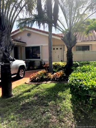 Live Oak At The Hammocks, 9982 SW 147th Pl, The Hammocks, Florida 33196, image 2