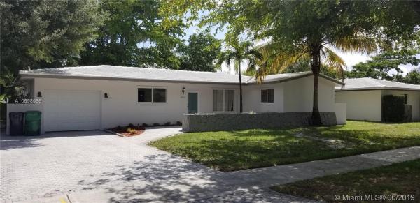 Miami Lakes Residential, 14831 Lewis Rd, Miami Lakes, Florida 33014, image 2