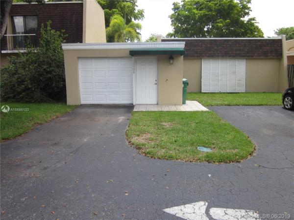 Fairway Villas, 19224 E Lake Dr 0, Country Club, Florida 33015, image 2