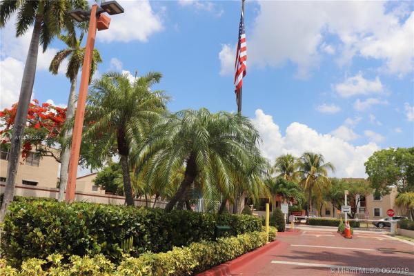West Fontaine, 10255 NW 9th St Cir #502-7, Fountainebleau, Florida 33172, image 2