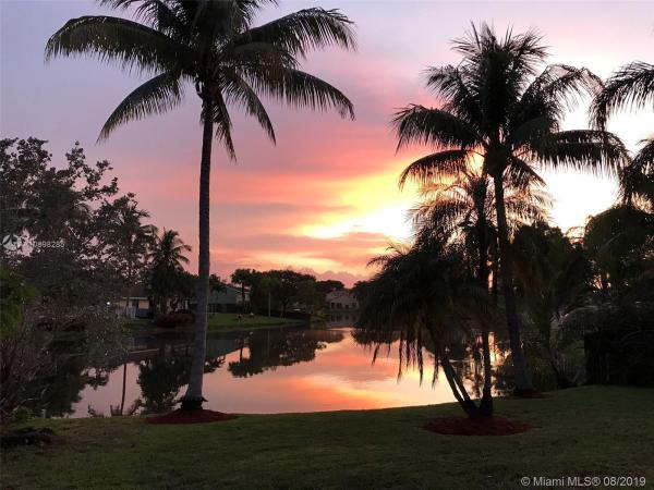 Shenandoah, 701 Blue Ridge Way, Davie, Florida 33325, image 2