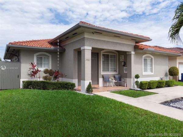 Spanish Lakes, 19862 NW 78th Ave, Hialeah, Florida 33015, image 1