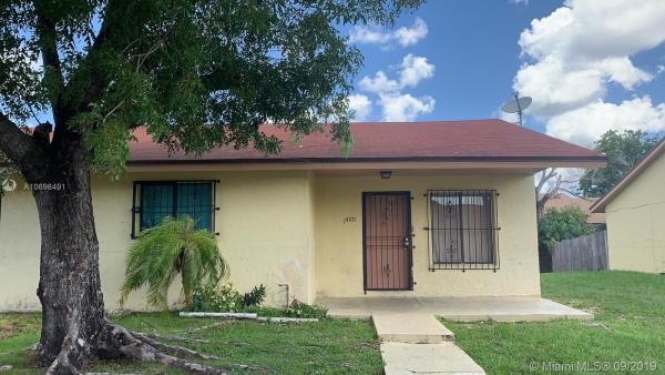Waterside Townhomes, 14101 SW 282nd St #I, Leisure City, Florida 33033, image 2
