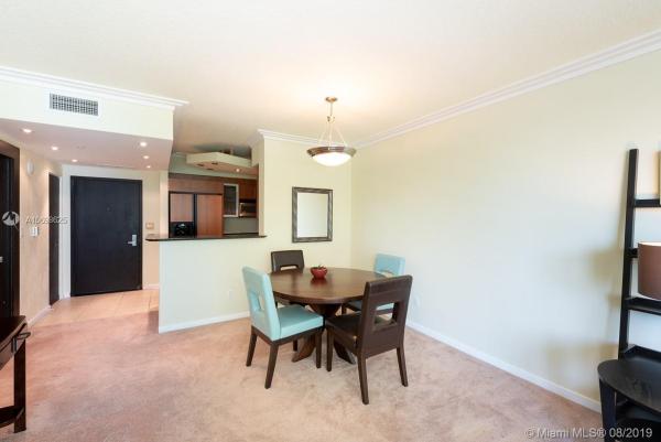 One Miami East, 335 S Biscayne Blvd #802, Miami, Florida 33131, image 2
