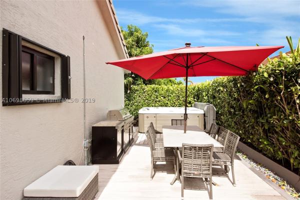 Florida Tropical Estates, 8932 NW 148th St, Miami Lakes, Florida 33018, image 3