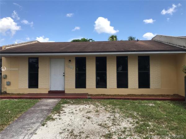 Leslie Estates, 2951 NW 195th St #2951, Miami Gardens, Florida 33056, image 2