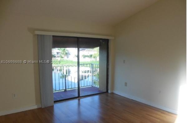 The Courts At Kendall, 15560 SW 80th St #K-205, Kendall West, Florida 33193, image 3