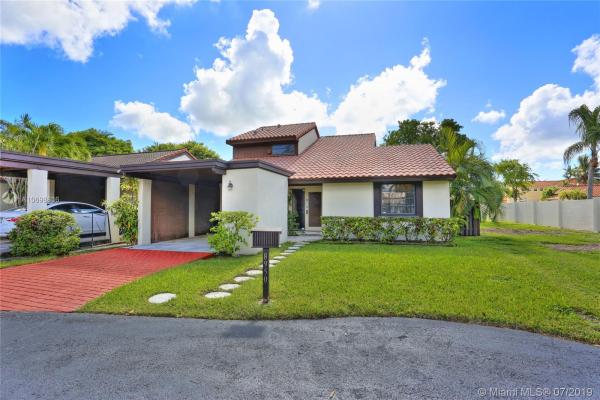 Gladewinds Heights, 8950 SW 112th Pl, Kendall, Florida 33176, image 2