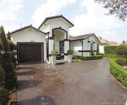 Florida Tropical Estates, 8991 NW 148th Ter, Miami Lakes, Florida 33018, image 2