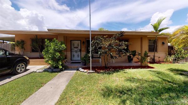 Westwood Lakes Residential, 4241 SW 112th Ave, Westwood Lakes, Florida 33165, image 2