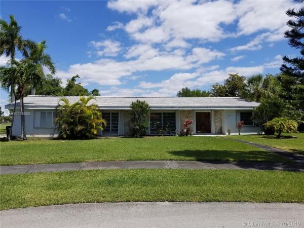 Palmetto Country Club Estates, 9701 Palmetto Club Ln W, Palmetto Estates, Florida 33157, image 2