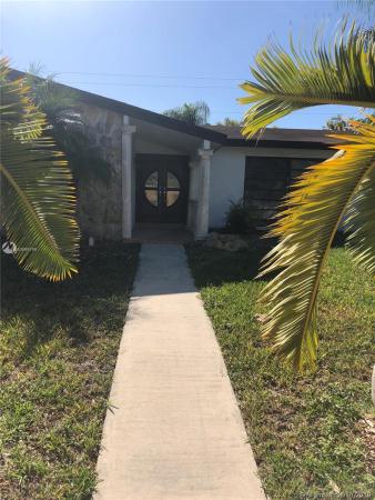 Palmetto Country Club Estates, 9820 Palmetto Club Dr, Palmetto Estates, Florida 33157, image 2