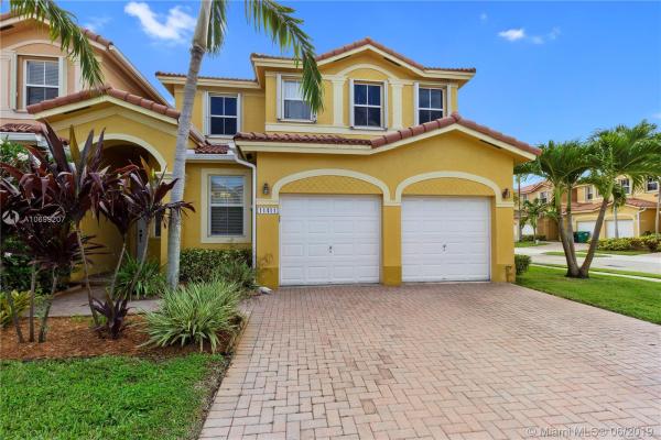Kendall Breeze West, 11411 SW 137th Pl, The Hammocks, Florida 33186, image 2