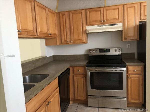 Miramar Club, 3470 Foxcroft Rd #306, Miramar, Florida 33025, image 2