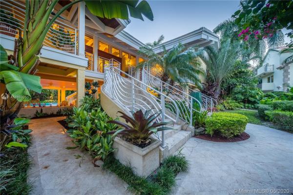 Klebba Bay Estates, 3620 Curtis Ln, Miami, Florida 33133, image 1