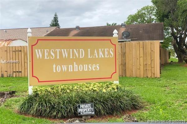 Westwind Lakes Townhouses, 15389 SW 69th Ln, Kendall West, Florida 33193, image 2